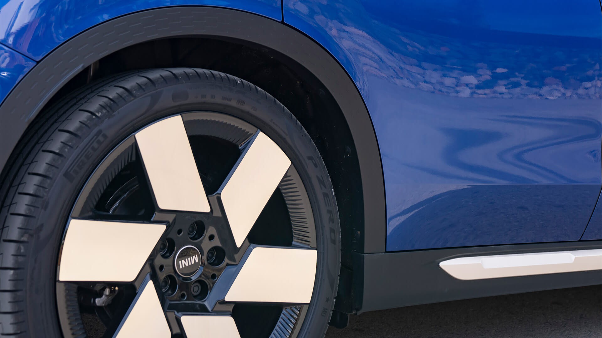 Yeni MINI Countryman E - Favoured  | MINI Türkiye Yeni MINI Countryman E - Favoured  | MINI Türkiye